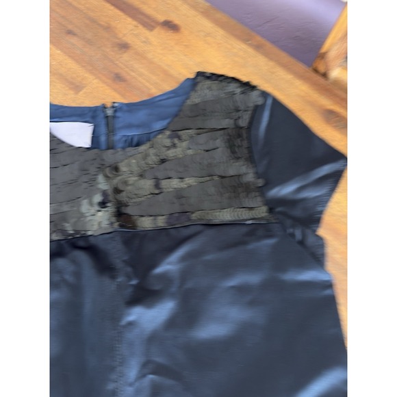 Vera Wang Sequined Party Dress Navy Blue Satin Midi With Black Sequin Neckline - Picture 3 of 16